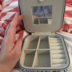 Travel jewlery case